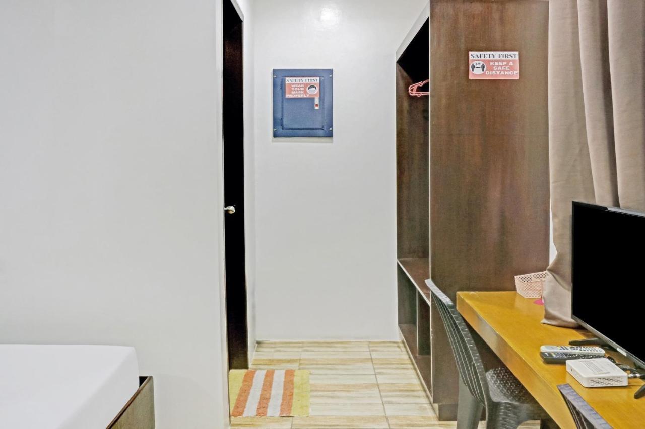 Oyo 869 Jnv Dream Hotel Субик Экстерьер фото